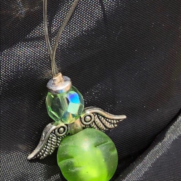 FREE Small Angel 👼 (Valued At $10.00) See Details - Picture 3 of 8